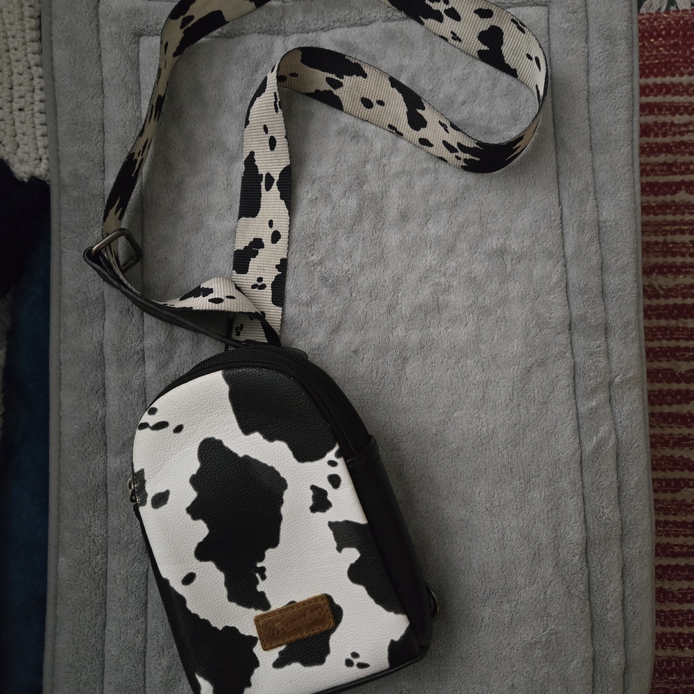 Wrangler Black and White Crossbody Bag